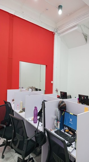 Renovasi Interior Kantor & Peningkatan Ruang Kerja — 4